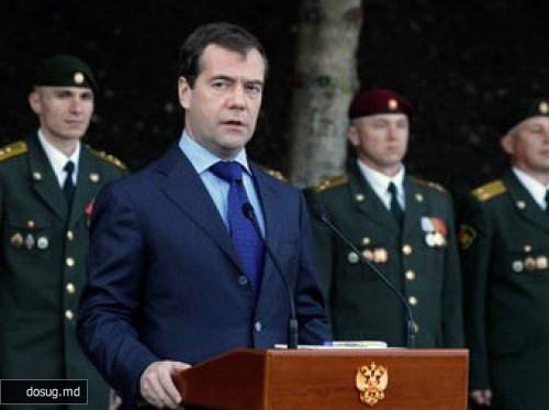 Медведев назвал данные об улучшении ситуации на Кавказе "брехней"